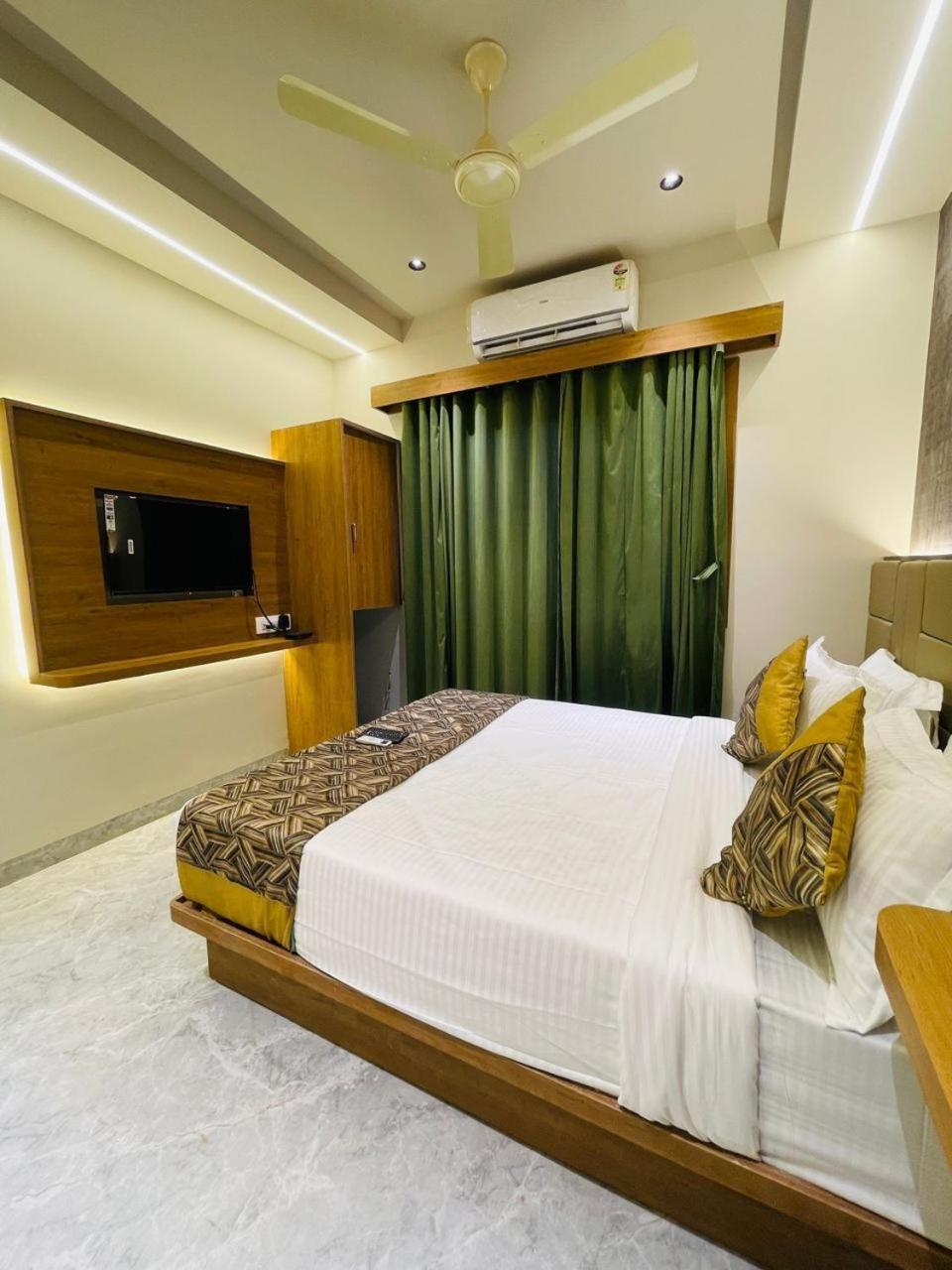 Hotel T2 International Mumbai Airport — Photos 1